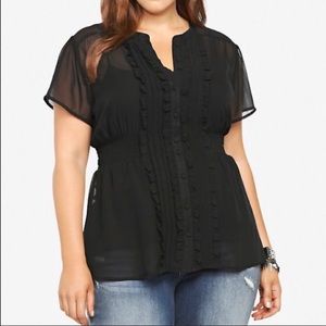 🖤Black Torrid Ruffle Front Blouse🖤